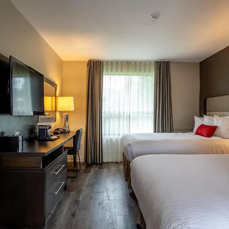 Ramada By Wyndham Ottawa On The Rideau Hotel Exterior photo